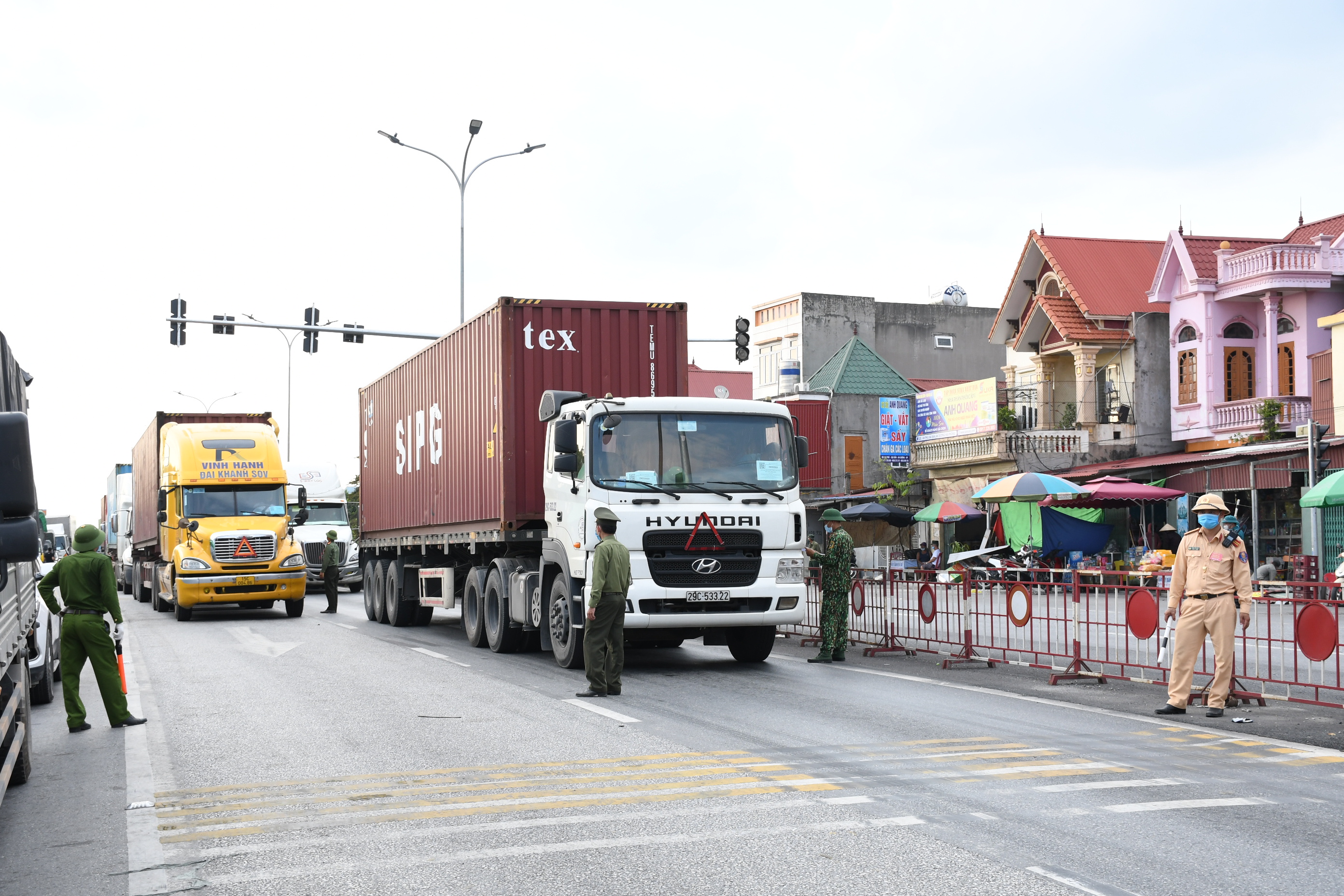 Tăng cường kiểm soát TTATGT trên các tuyến quốc lộ